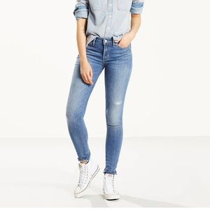 Levi’s 711 Skinny Jeans